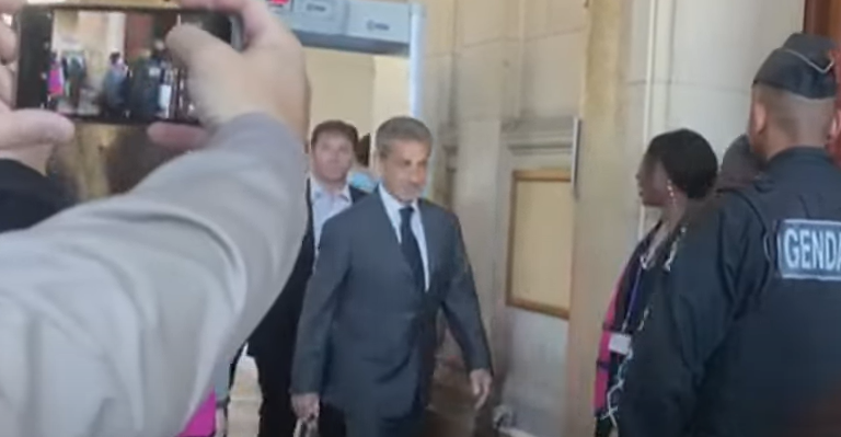 Une sanction inédite pour Nicolas Sarkozy: l’ancien président condamné en appel à trois ans de prison dont un an ferme